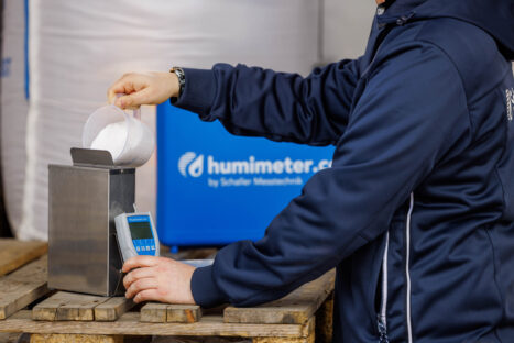 humimeter FS4.2 Material moisture meter for granules, sewage sludge granules, road salt and table salt